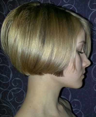 Kurzer Bob Oder Wieder Lang Foto Haare Frisur Friseur