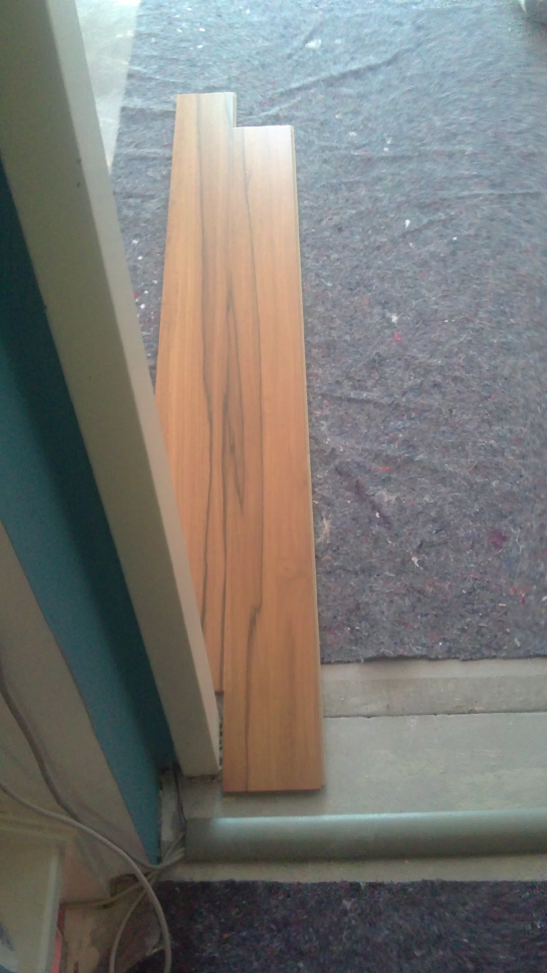 Laminat Ohne Trittschwelle Ubergangslos In Mehrere Raume Verlegen Handwerk Fussboden Innenausbau