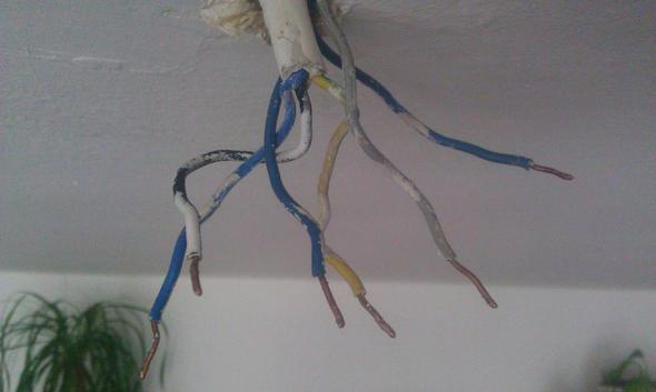 das sind die kabel - (Technik, Elektronik, Strom)