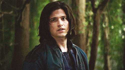 Lange Haare Bei Manner Attraktiv