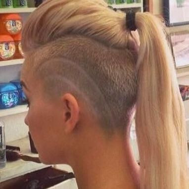 Hinten frau undercut Tolle Frauen