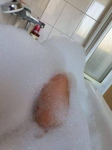 Langeweile In Der Badewanne Wer Kennt Das Nicht Baden