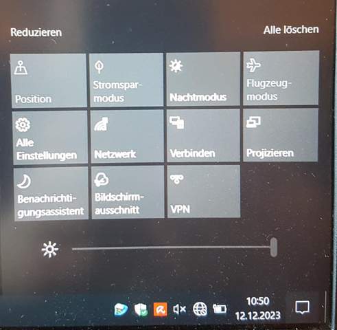 Laptop findet überhaupt kein WLAN mehr? (Internet, Fehler, Netzwerk)