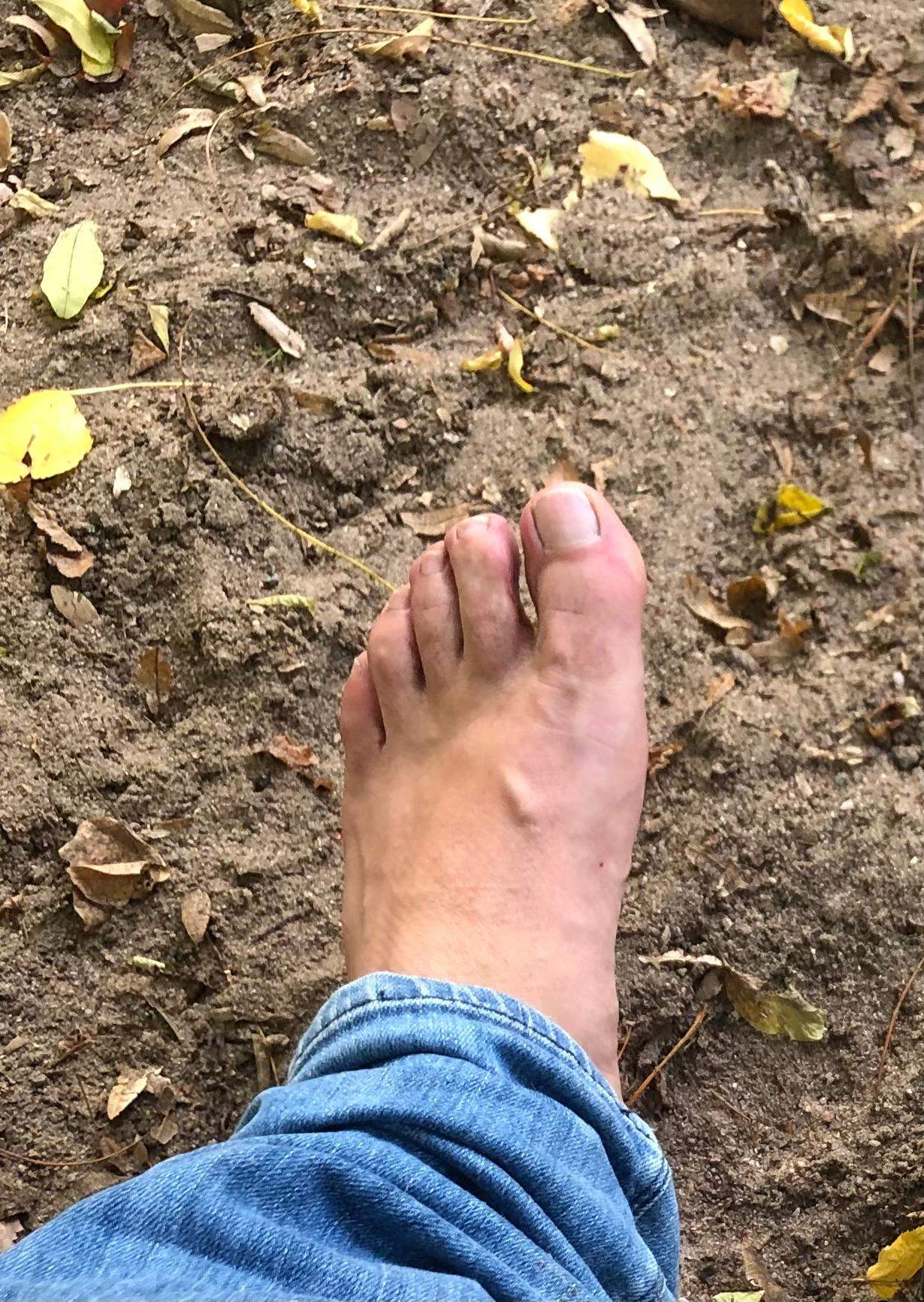 Lauft ihr gern auf „Waldsand“ Barfuß? (Frauen, Freizeit, Männer)