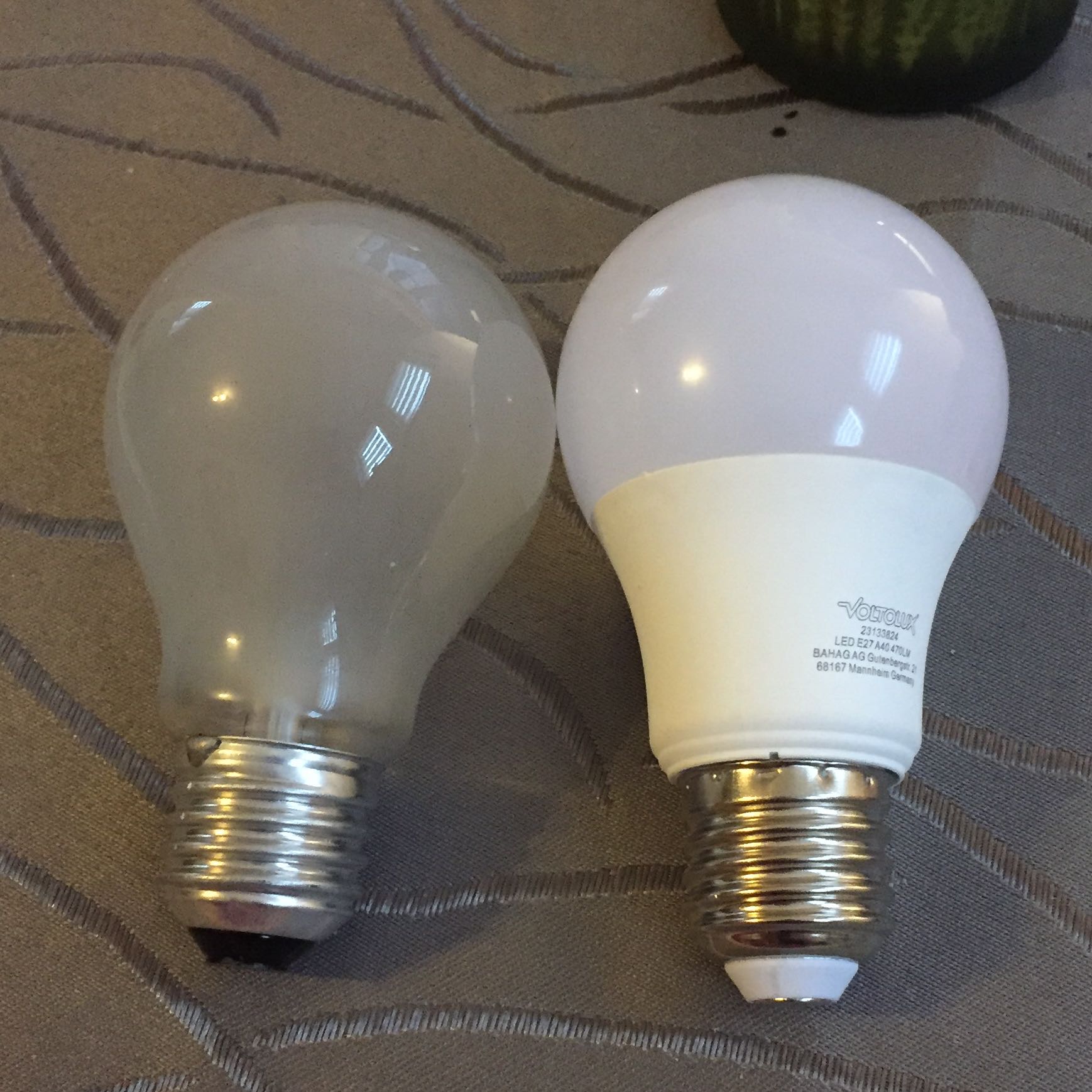 LED Glühbirne Flackert LED Glühbirne Flackert