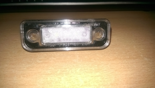 Hier noch ein zweites Bild davon. - (Auto, Kennzeichenbeleuchtung)