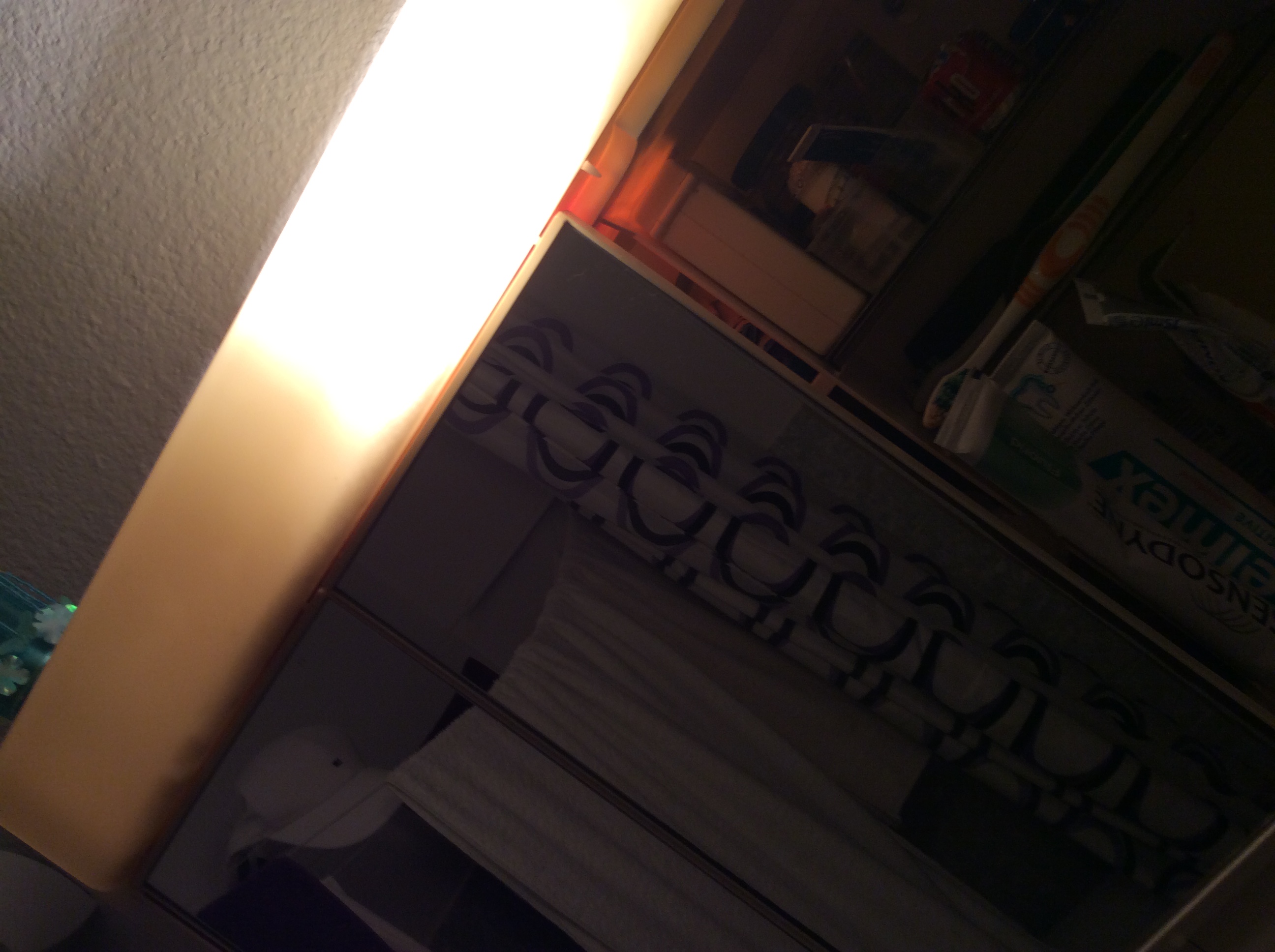 Led Lampen schädlich für die augen? (Gesundheit, Lampe, Spiegel)