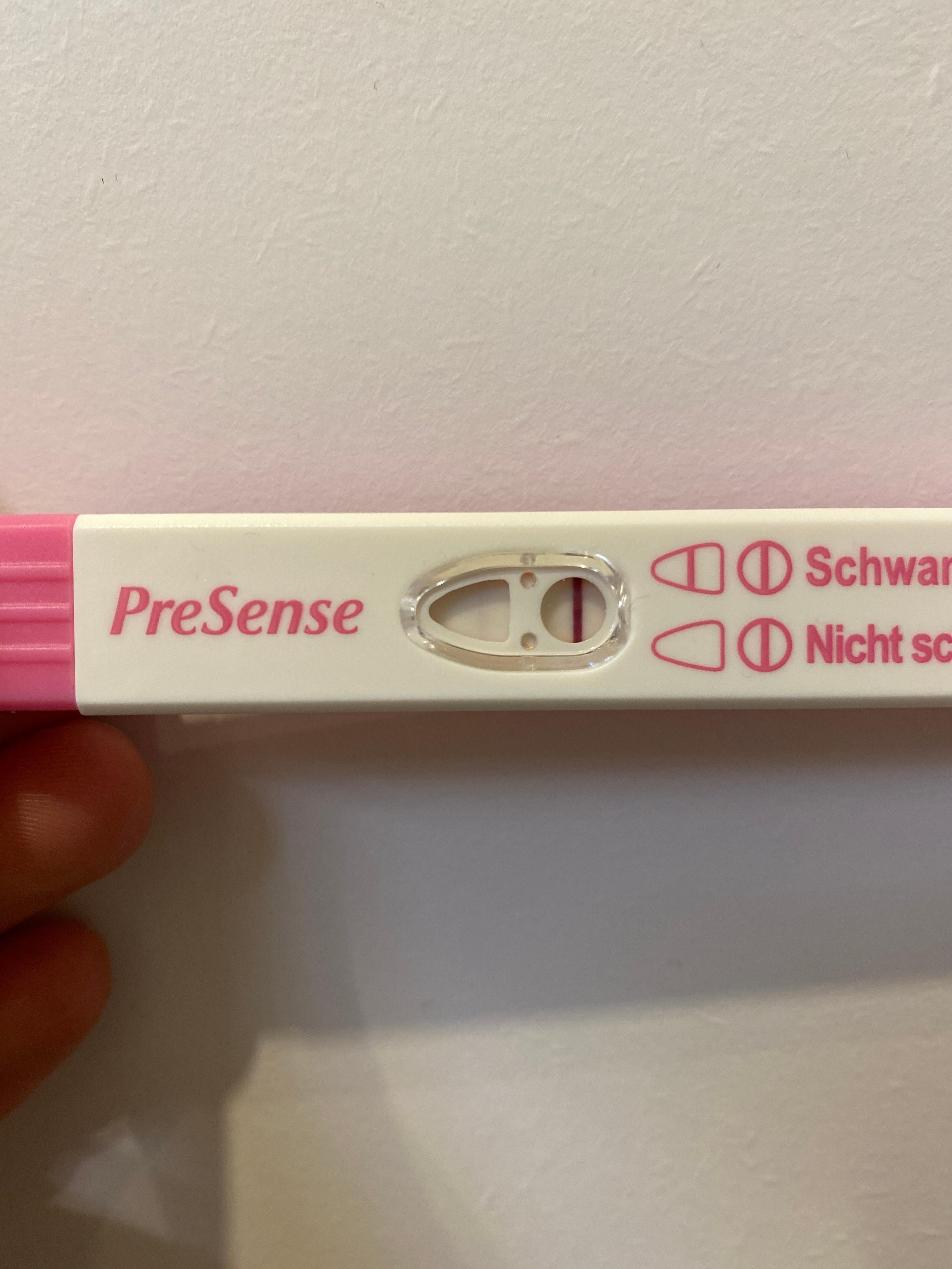 Leicht Positiver Sst Und Hellrote Blutung Schwangerschaft Schwangerschaftstest Leicht Positiver Sst Und Hellrote Blutung Schwangerschaft Schwangerschaftstest