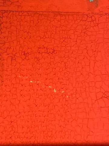 Leinwand/Farbe bröckelt?