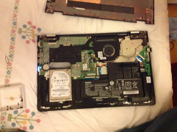 Hier das Innenleben - (Computer, Technik, Lenovo)