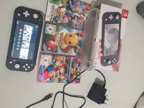 Leute möchte dieses Nintendo switch set verkaufen bei ebay aber weiß nicht was ich dafür nehmen soll für wie viel soll ich das ganze reinstellen?