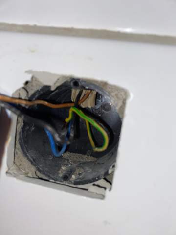 Lichtschalter anschließen. An die Elektriker unter euch? (Technik