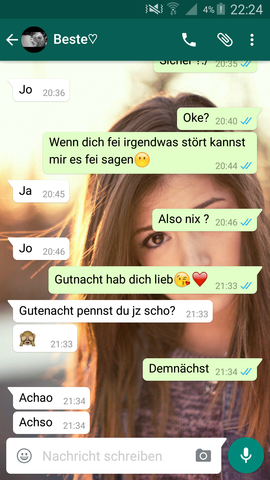 Sie liebt mich dass anzeichen 12 Anzeichen,