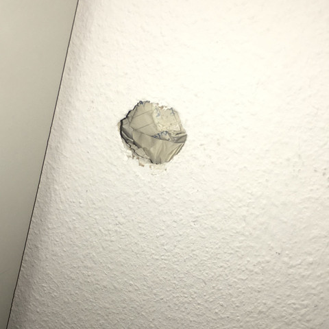 Loch In Wand Kosten Austauschen