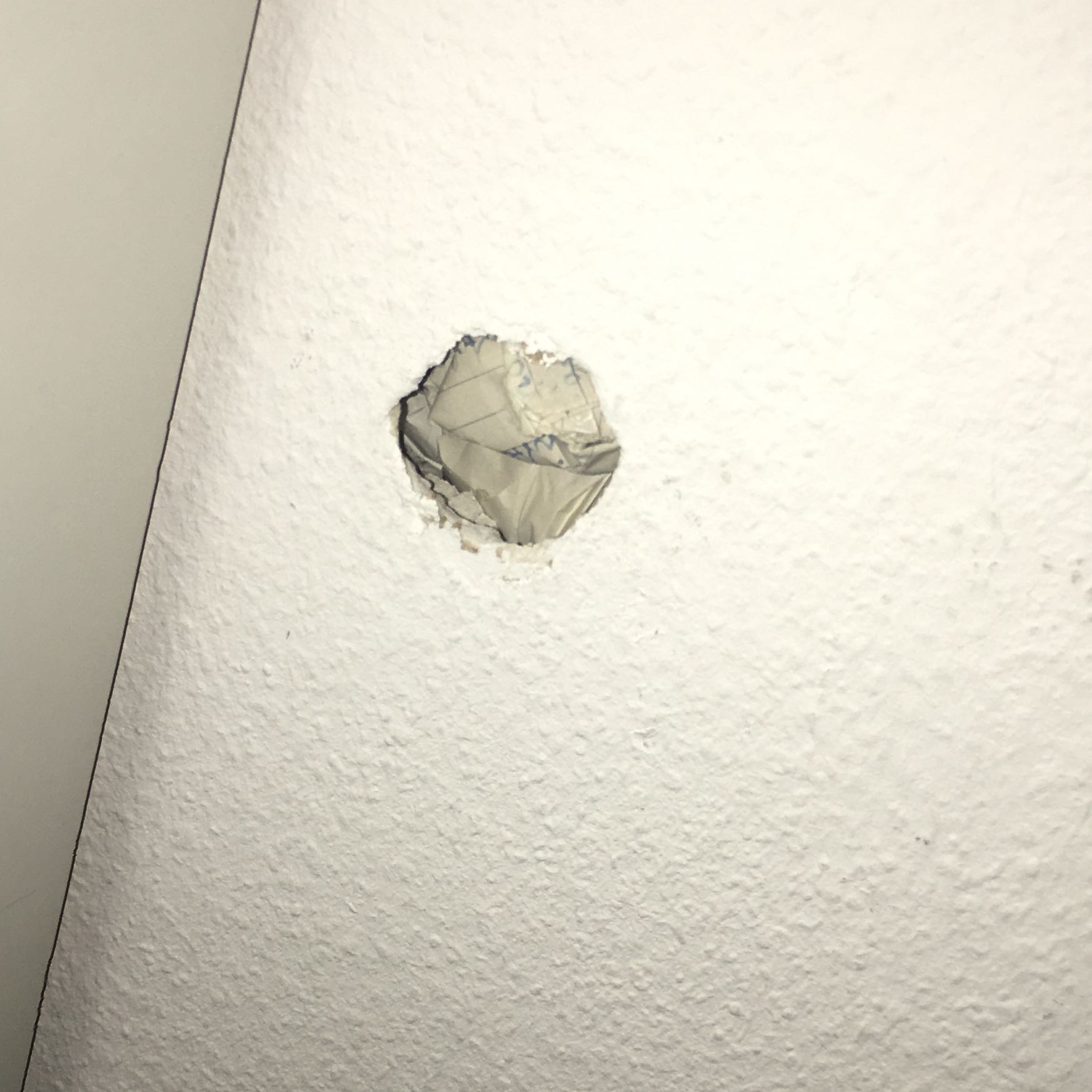 Loch In Wand Kosten Austauschen