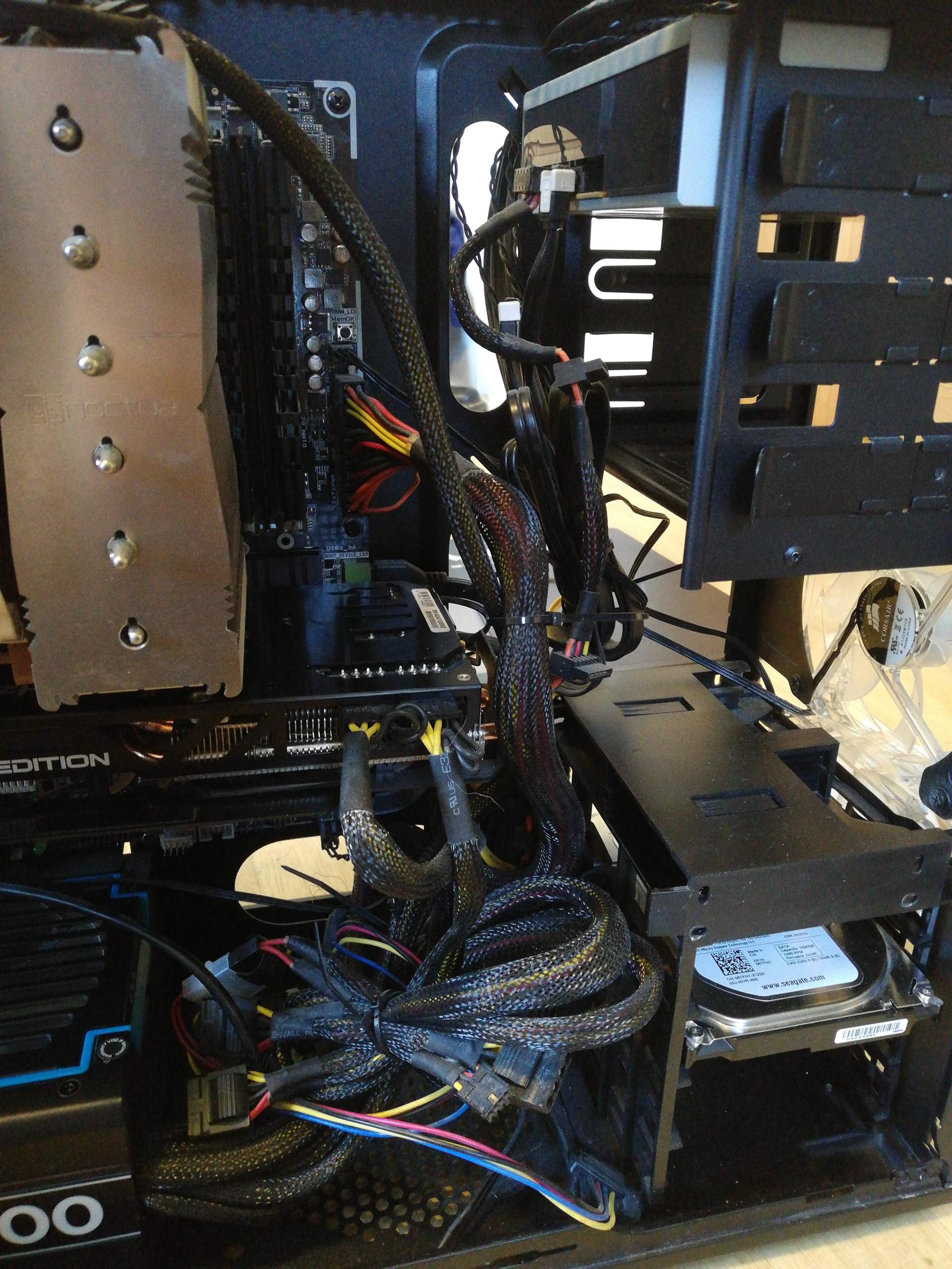 Lüfter des Netzteils dreht sich nicht aber PC funktioniert? Technik, Spiele und Gaming)