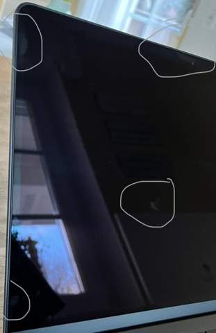 Luftblasen in neuem MacBook Air m2?