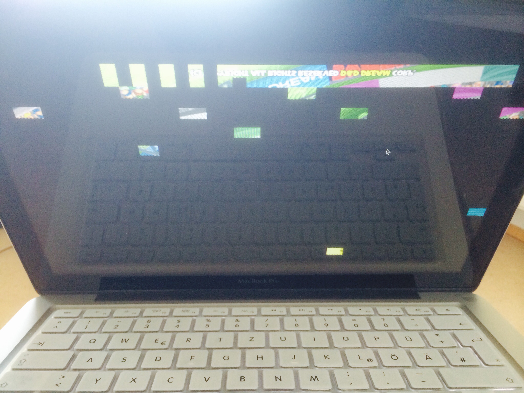 Macbook Pro Schwarzer Bildschirm Mit Cursor Und Ton Apple Grafikkarte Mac