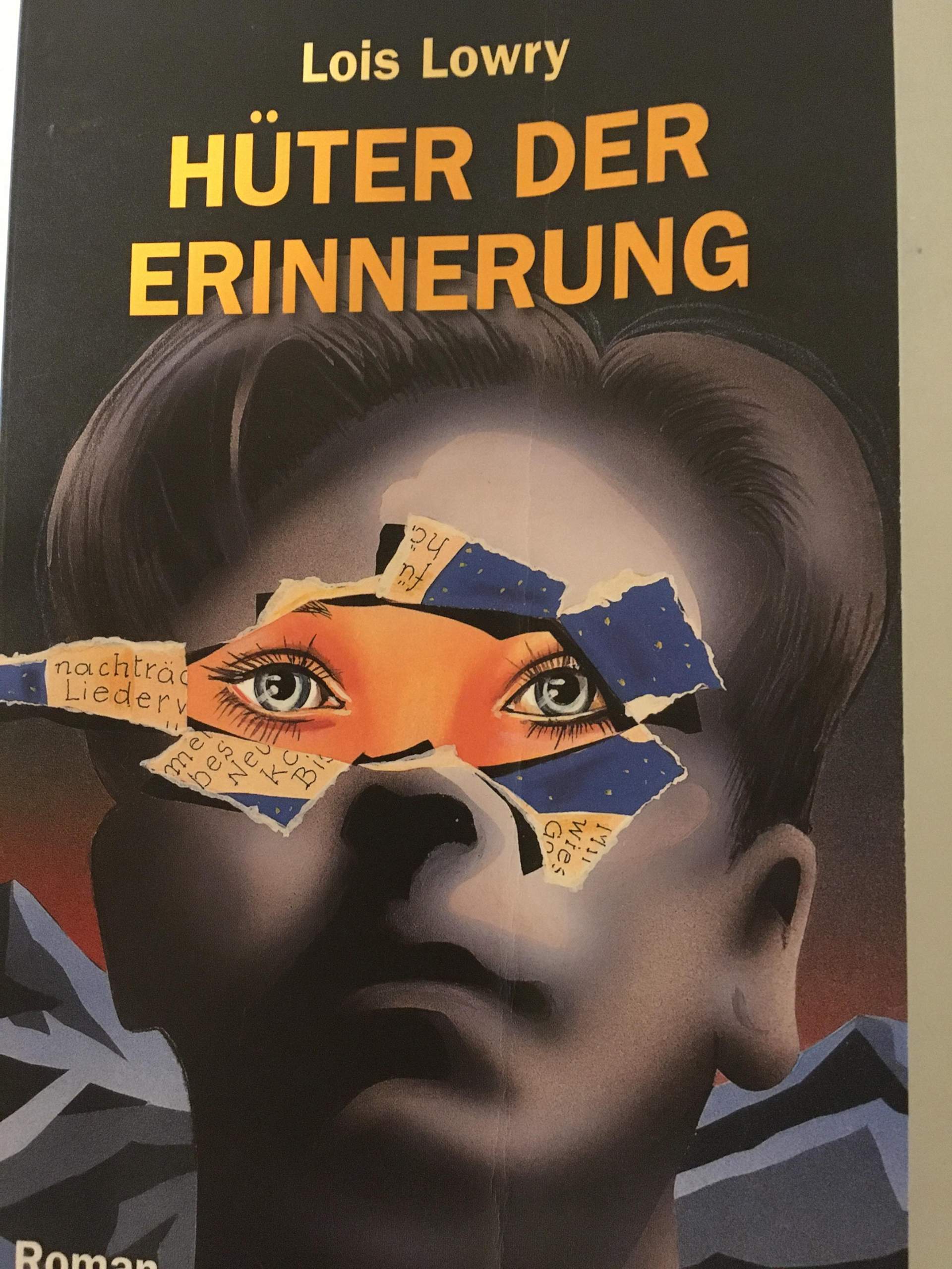 Der Hüter Der Erinnerung Buch Mache eine Inhaltsangabe zum Buch Hüter der Erinnerung?