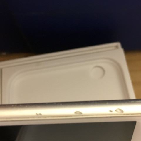 iPhone mit Kratzern - (iPhone, Reparatur)