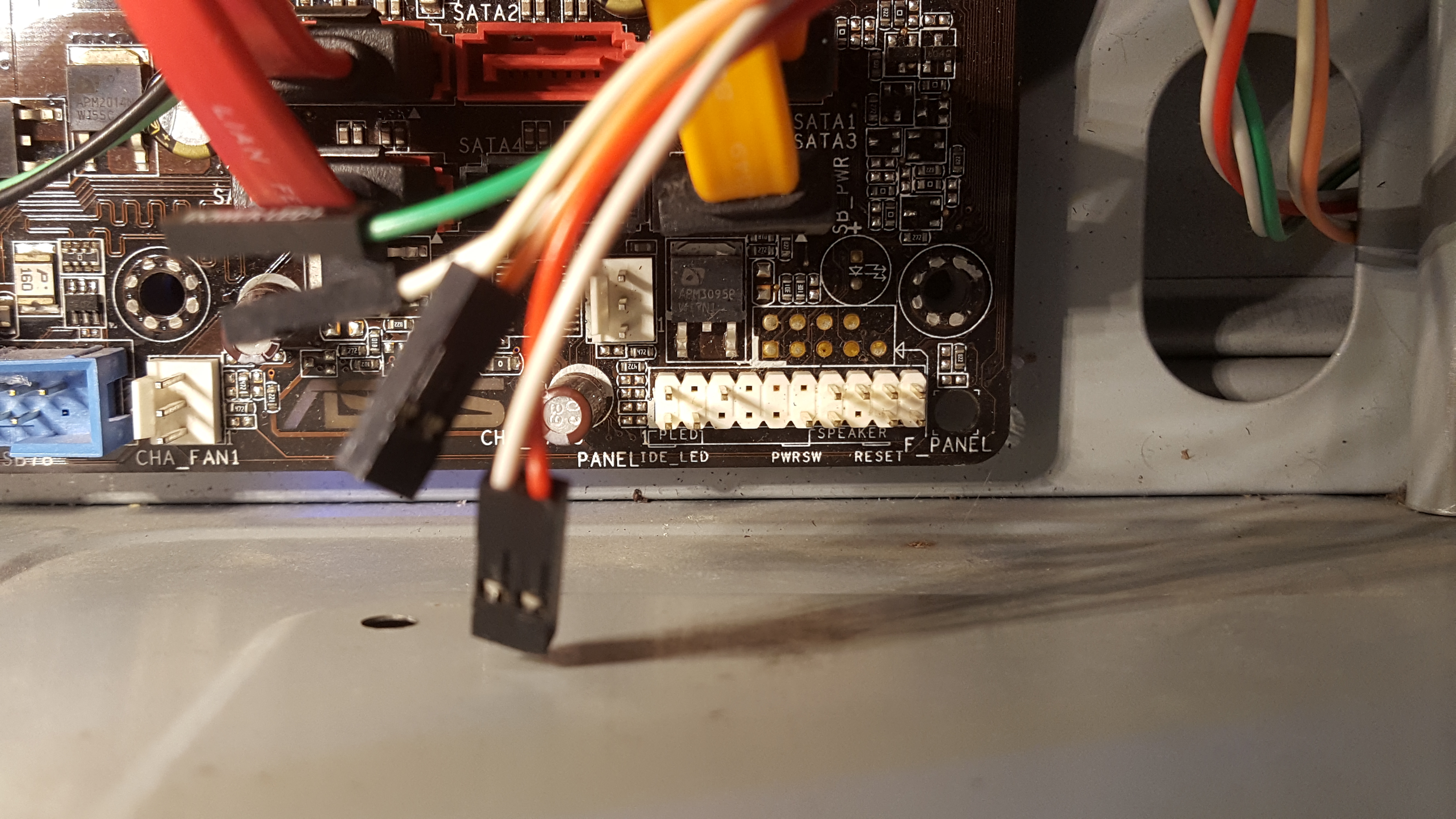 Mainboard richtig anschließen hilfe? (Computer, PC, Technik)