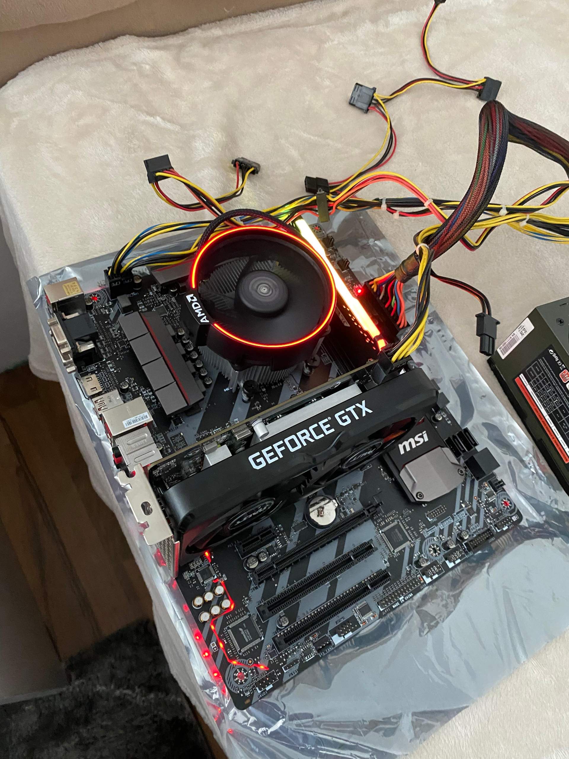 Msi Mainboard Cpu Led Leuchtet Rot