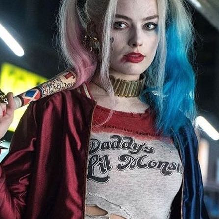 Harley Quinn bzw. Margot Robbie in ihrer Rolle als Harley Quinn <------- - (Ticket, Österreich, Schweiz)