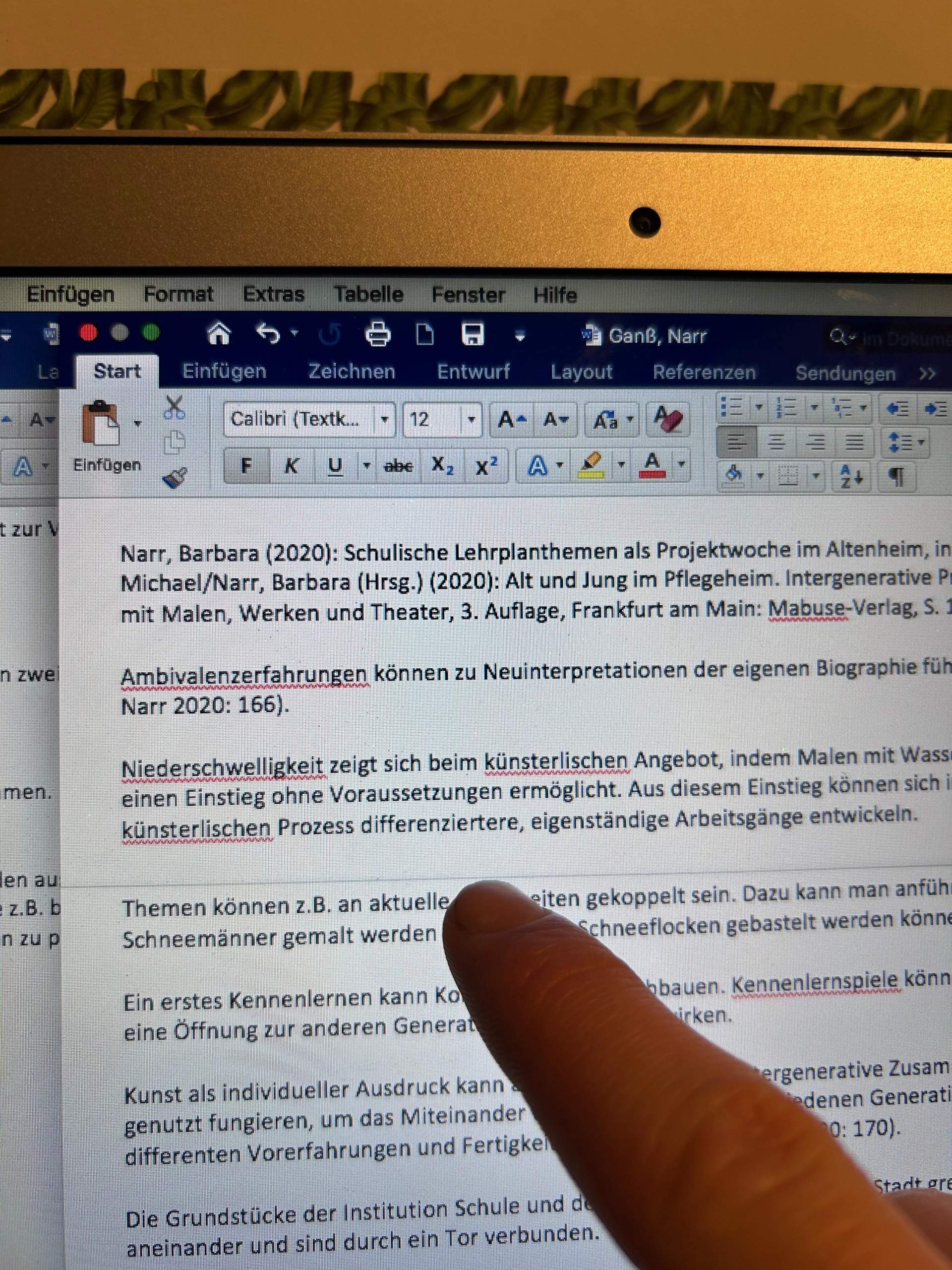 Wie Viele Wörter Hat Mein Text Mein Text ist im Kopf und Fußzeile in Word, obwohl ich das nicht will