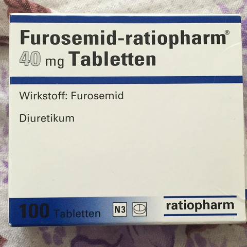 100 Stück sind drin - (Arzt, Tabletten)