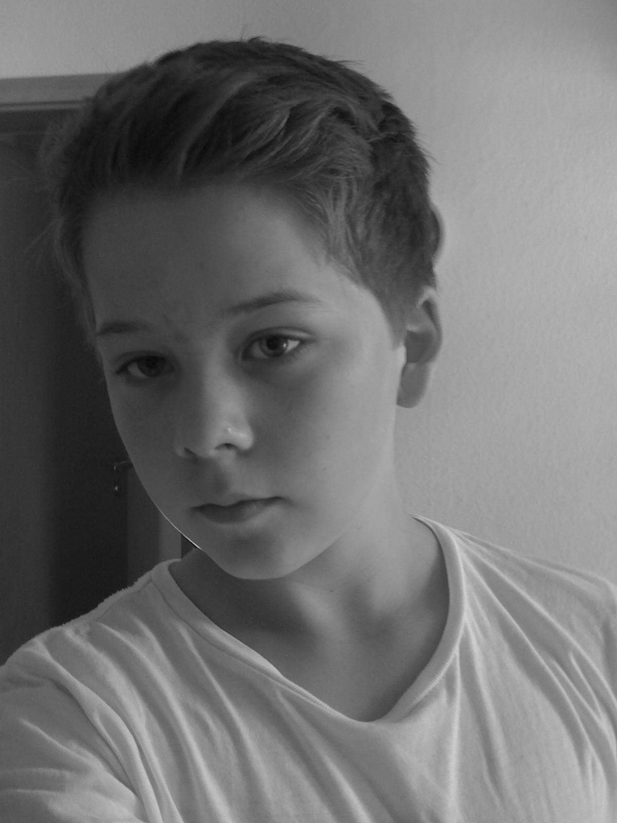 Meine Haare sind relativ dünn, geht trotzdem eine Kutzhaarfrisur (Junge