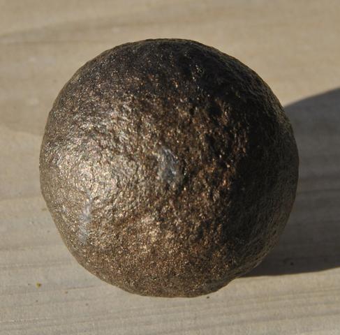 Meteorit 2 keine Rillen, fast komplett rund - (Freizeit, Geografie, Israel)