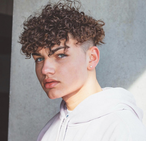 mini locken bekommen haare