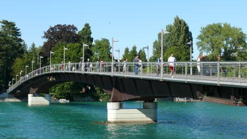 darf mann mit fahrrad über die brücke fahren