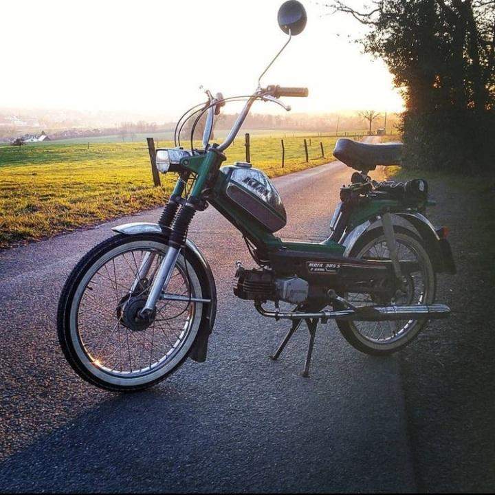 Mit Mofa auf dem Radweg außerorts angezeigt? (Auto und Motorrad, Fahrrad) - 0 Full Mit Mofa auf dem Radweg außerorts angezeigt? (Auto und Motorrad, Fahrrad) - 0 Full