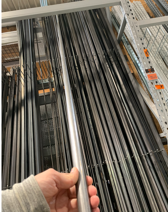 Mit welchen einfachen und billigen Mitteln kann man in so ein Stahlrohr ...