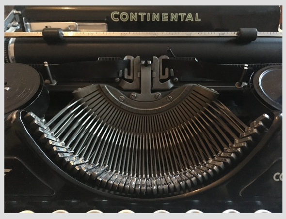 Schreibmaschine nah - (Schreiben, Reinigung, Öl)