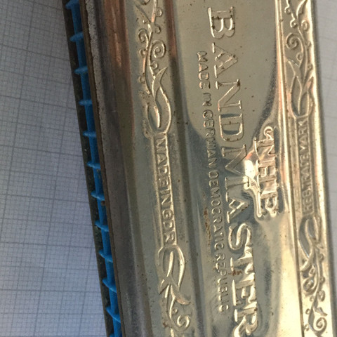 ...... - (Musik, Instrument, Mundharmonika)
