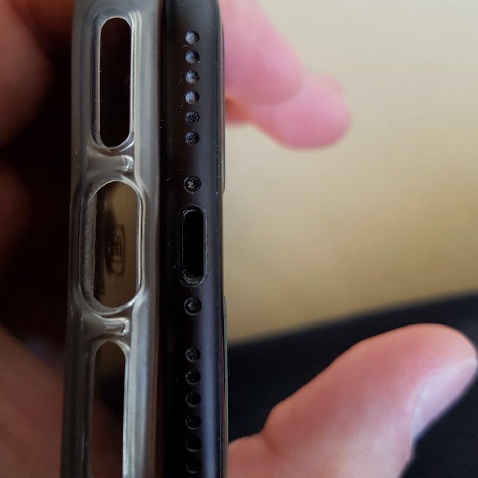 Moin Ist Das Normal Dass Bei Einem Der Lautsprecher Meines Iphone Siebens So Viel Staub Drinn Ist Und Sollte Iphone 7 Nicht Staubgeschutzt Sein Handy Smartphone Apple