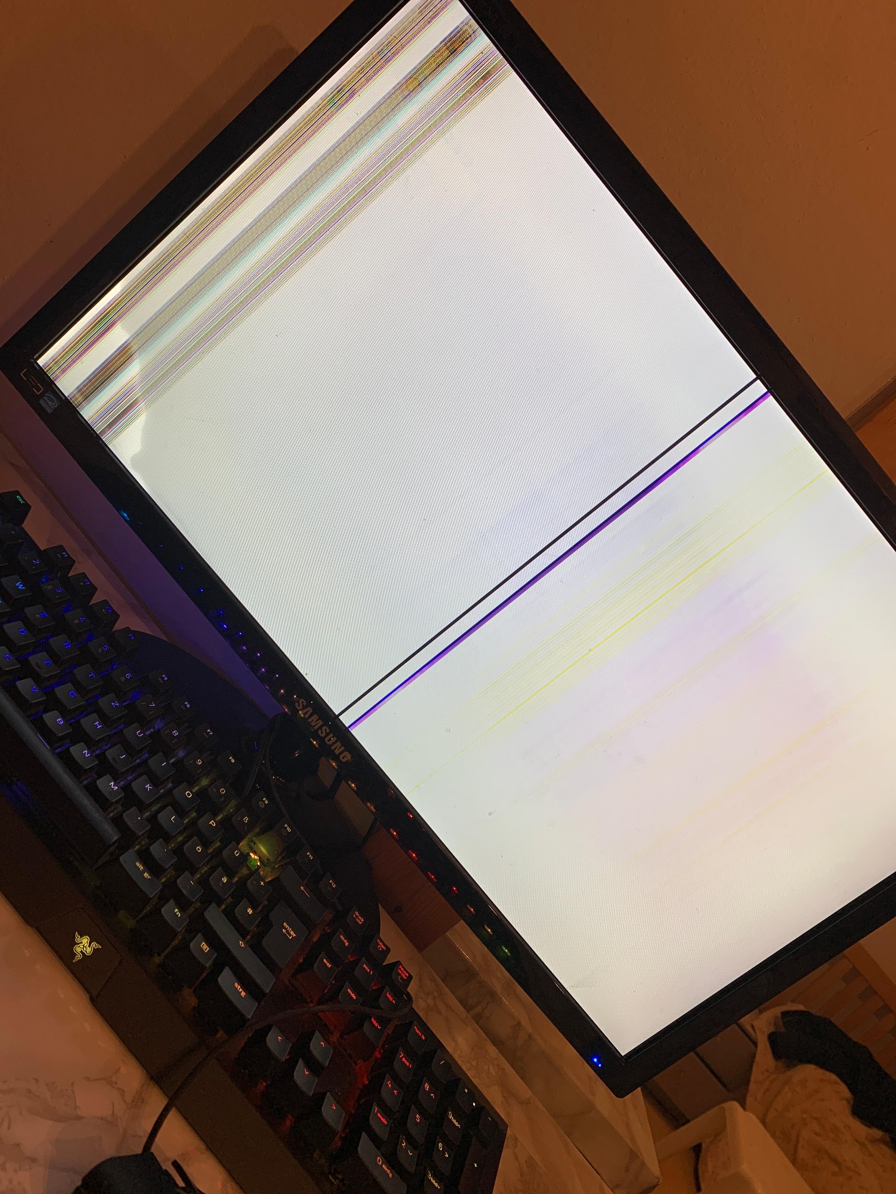 Monitor hat bunte streifen? PC, Kosten)