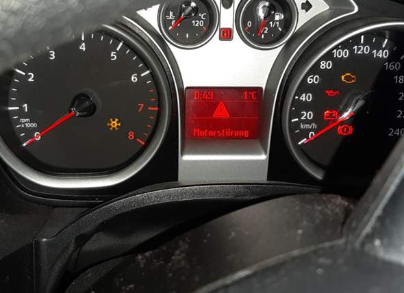 Warnmeldung Motorstorung Auto Springt Nicht An Was Kann Das Bedeuten Auto Und Motorrad Motor Kfz Mechatronik