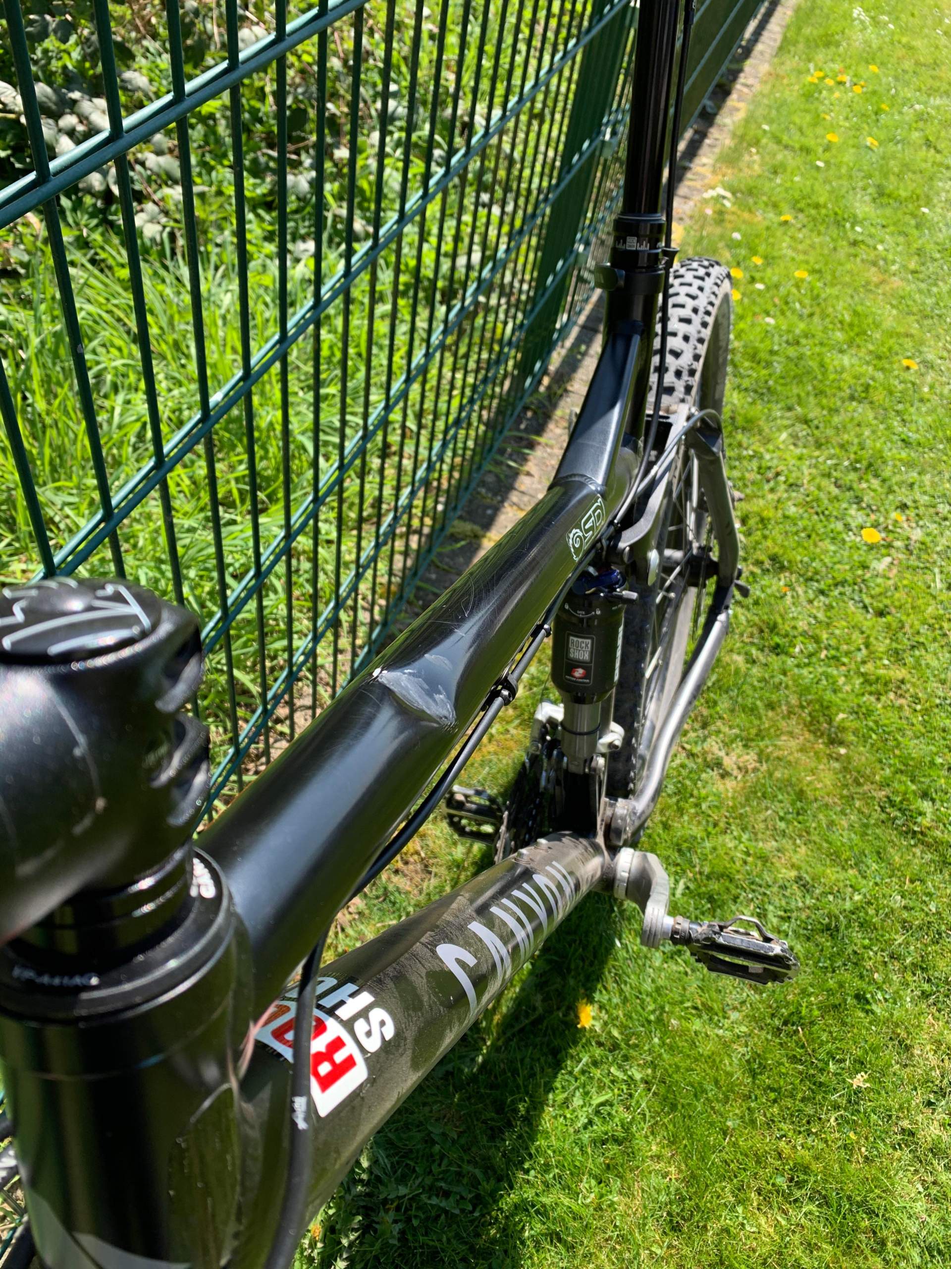 fahrrad montageständer crivit test E-Bike Reperaturständer Traglast 30kg Fahrradmontageständer Höhenverstellbar aus Stahl/Aluminium Sport & Farbe:schwarz-blau Kuchen im Waffelbecher 88km Range Bike