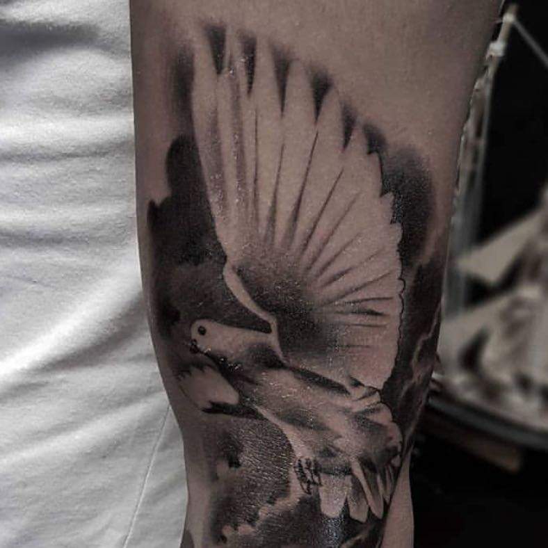 Nach Tattoo stechen, wann darf ich wieder ins Krafttraining? (Gesundheit und Medizin, Gesundheit