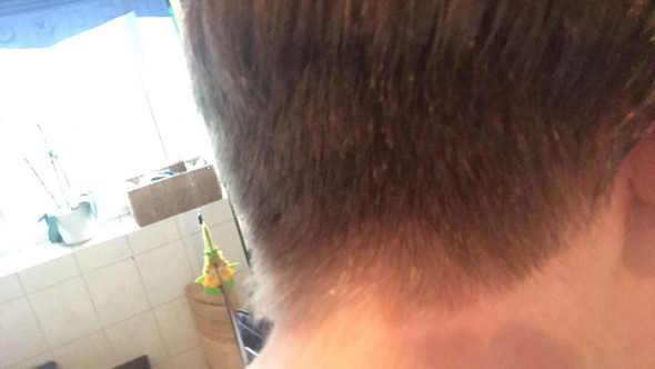nacken ausrasieren lassen bis auf 5 mm friseur haare ab abrasieren