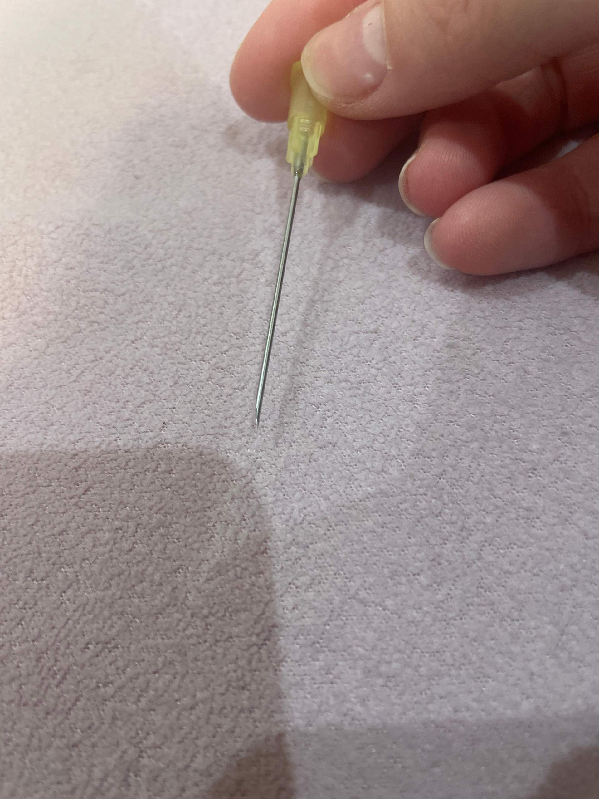 Nadel sehr groß? (Piercing, Nasenpiercing, Nostril-Piercing)