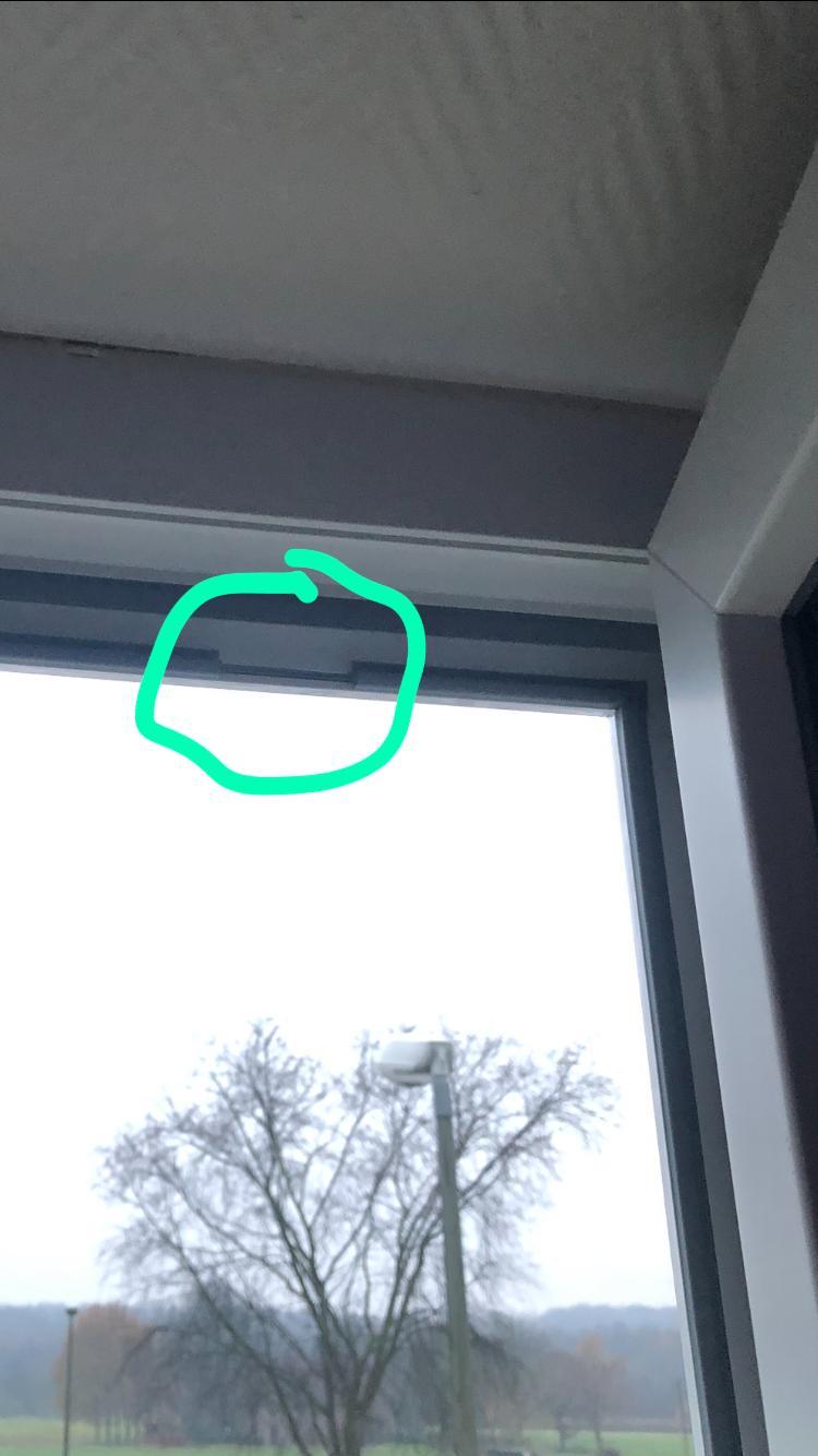 Neue Fenster Aussparung normal? (Technik, Technologie