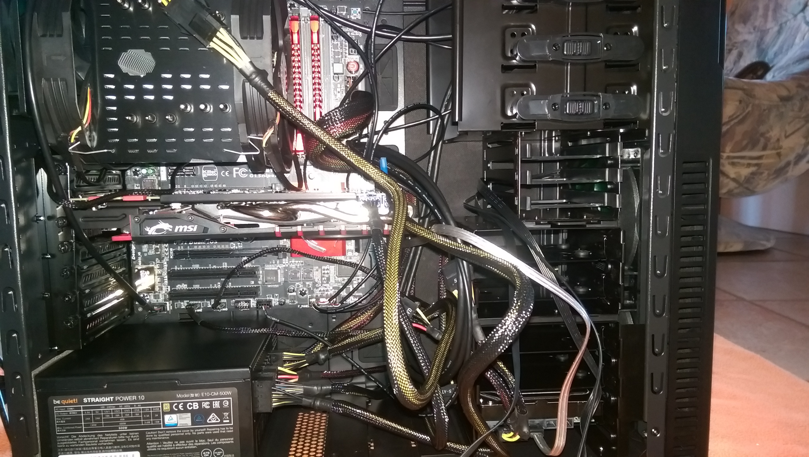 Neuer Pc geht beim anmachen sofort wieder aus? (Computer, Hardware, defekt)