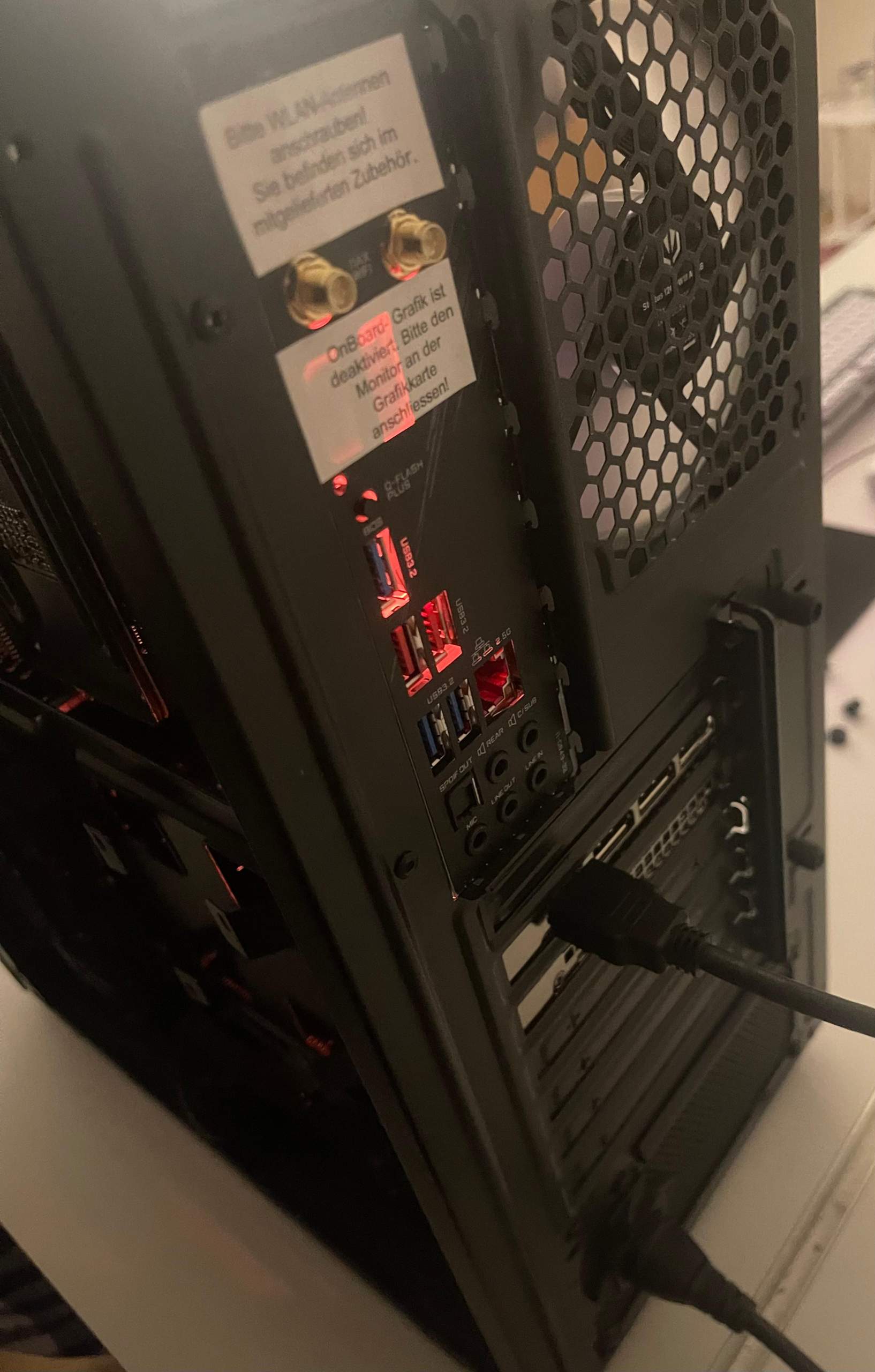 Neuer Pc leuchtet Plötzlich Orange? Problembehebung)