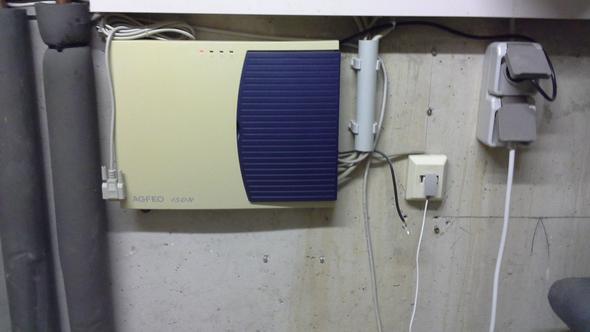 Keller und Router Anschluss  - (Telefon, Router, Kabel)