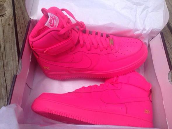 nike Air force one in pink