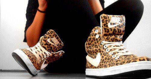 Nike Leopardenschuhe - (Schuhe, Nike, Leoparden-Muster)